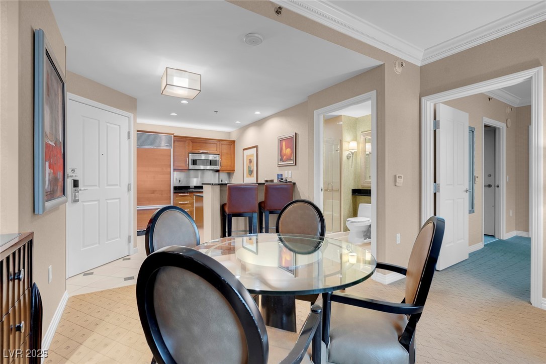 135 East HARMON Avenue 2501