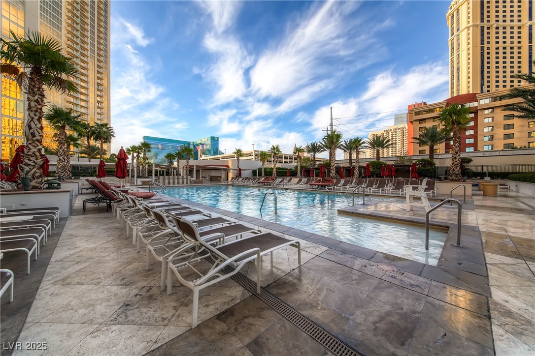 135 East HARMON Avenue 2501
