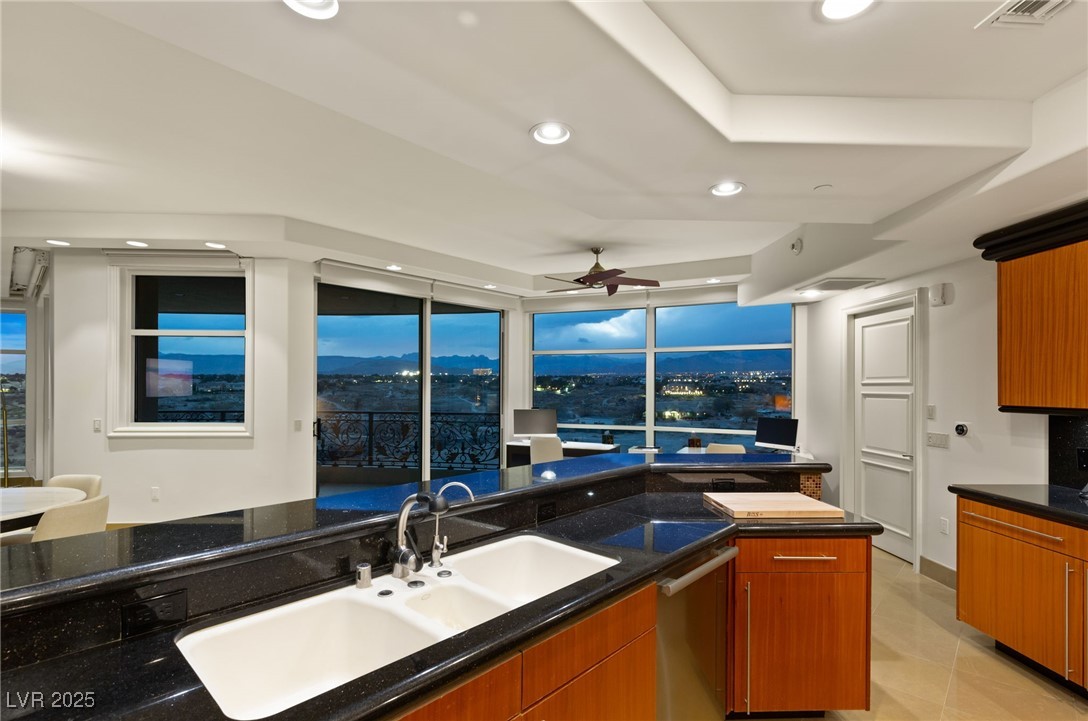 9103 Alta Drive 501