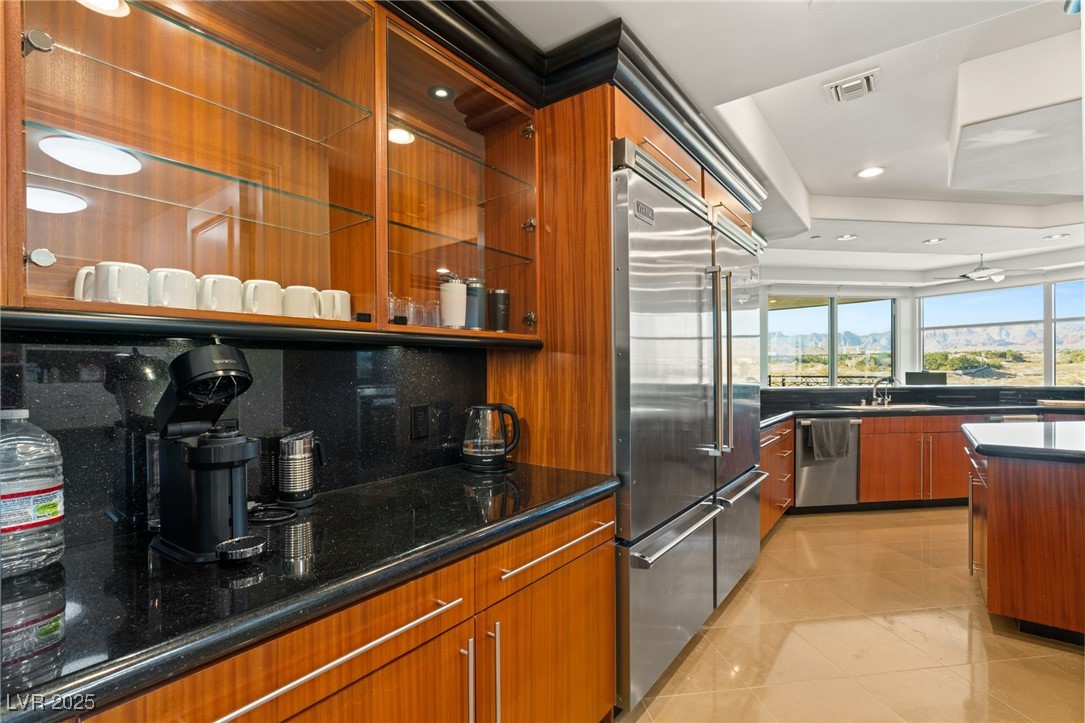 9103 Alta Drive 501