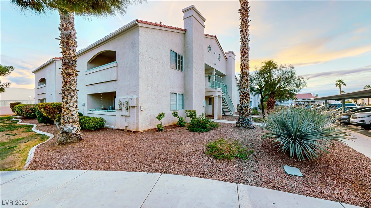 2725 South Nellis Boulevard 2197