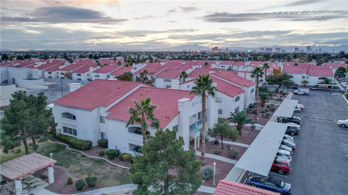 2725 South Nellis Boulevard 2197