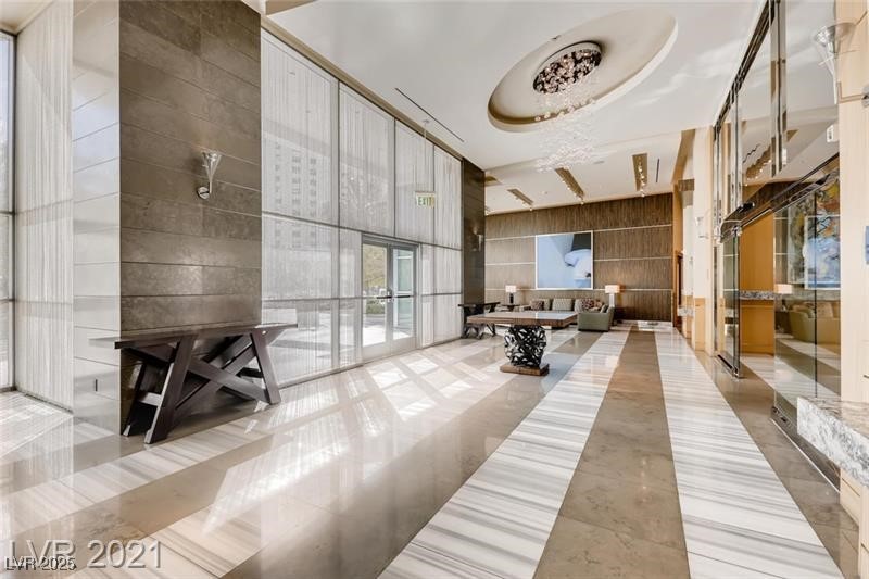 322 Karen Avenue 2402