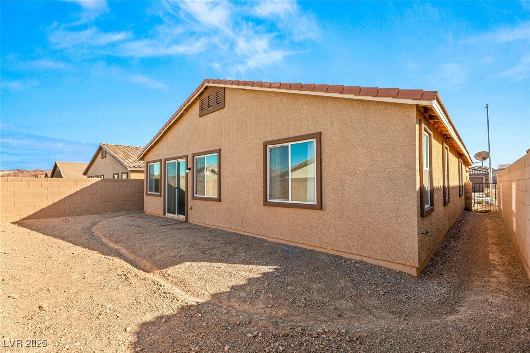 1282 Paseo Del Oso Lane