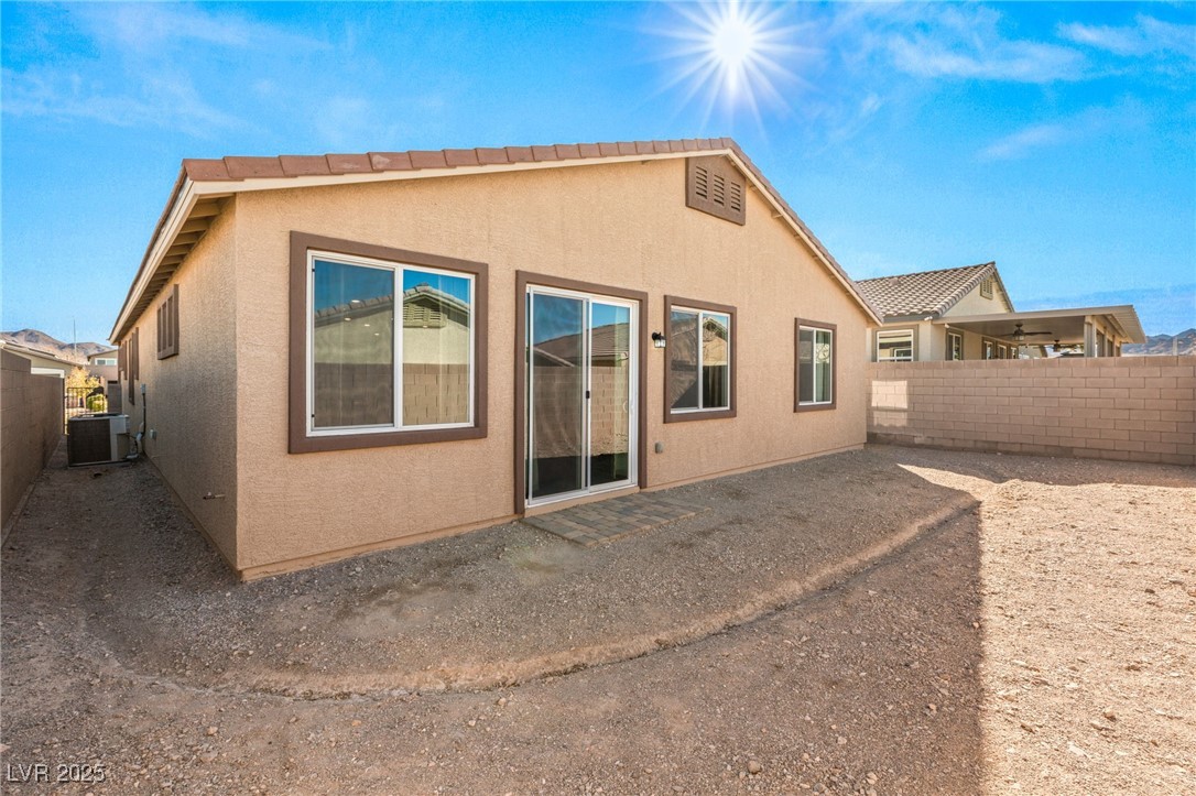 1282 Paseo Del Oso Lane