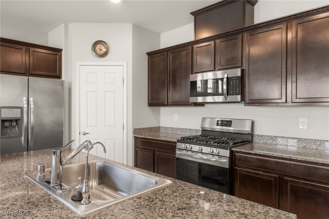 1282 Paseo Del Oso Lane