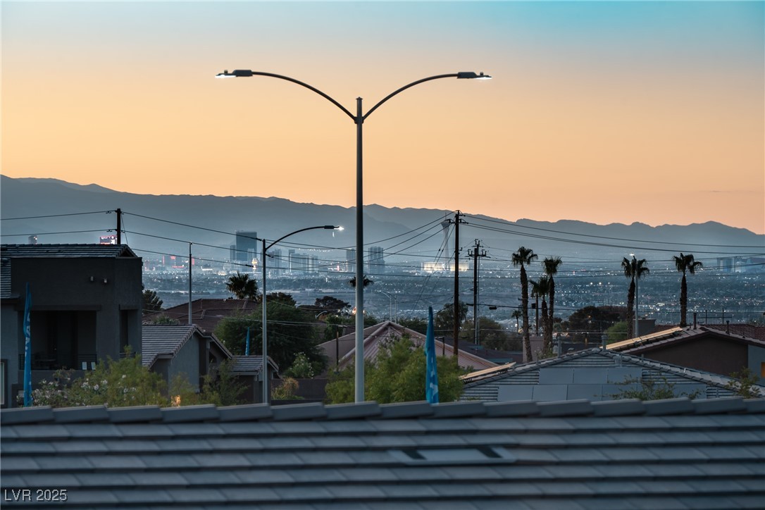 230 Palisade Falls Avenue