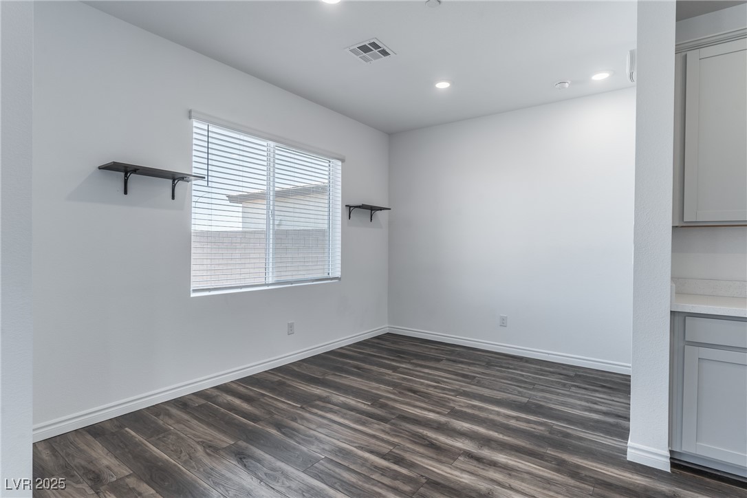 230 Palisade Falls Avenue