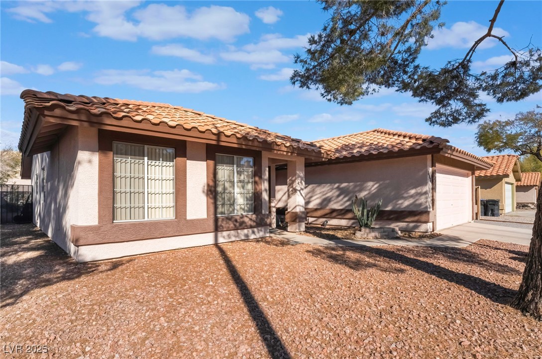 848 Waterloo Drive