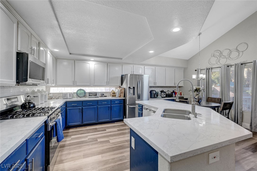 7420 Bush Garden Avenue