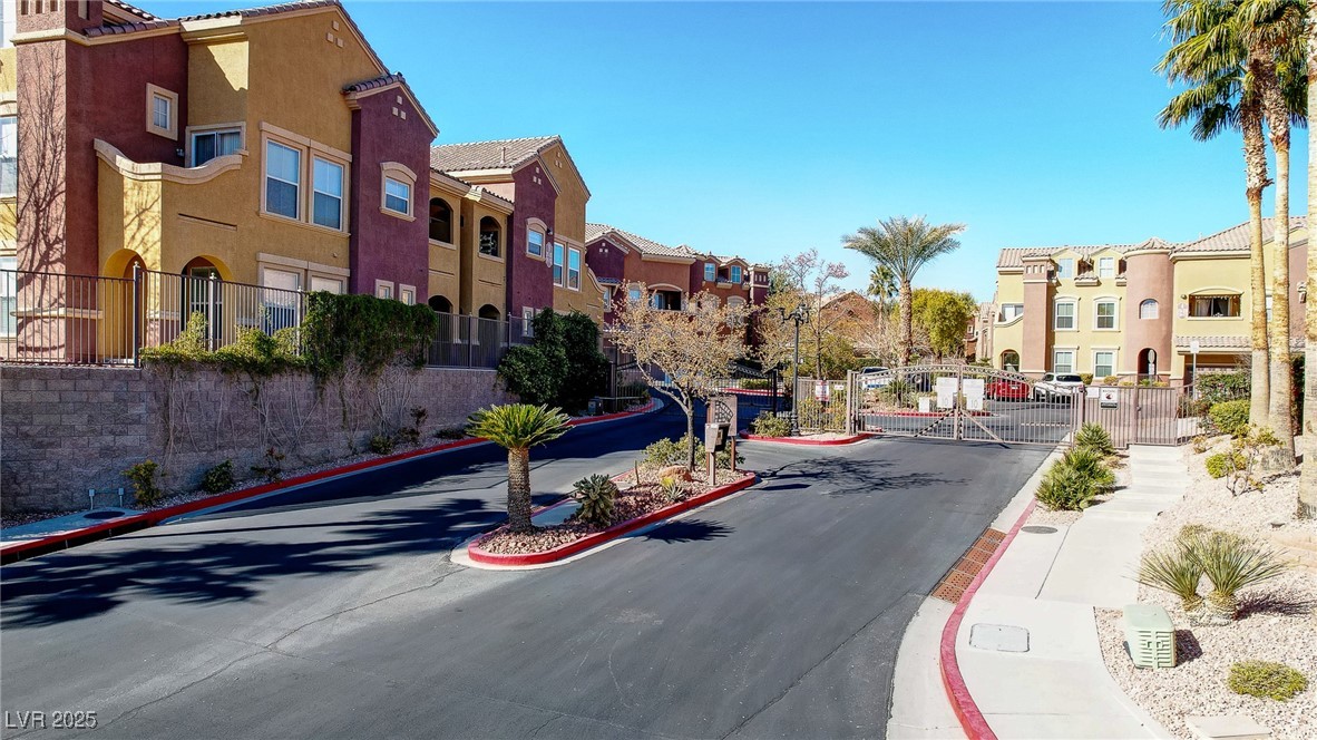 3975 North Hualapai Way 293