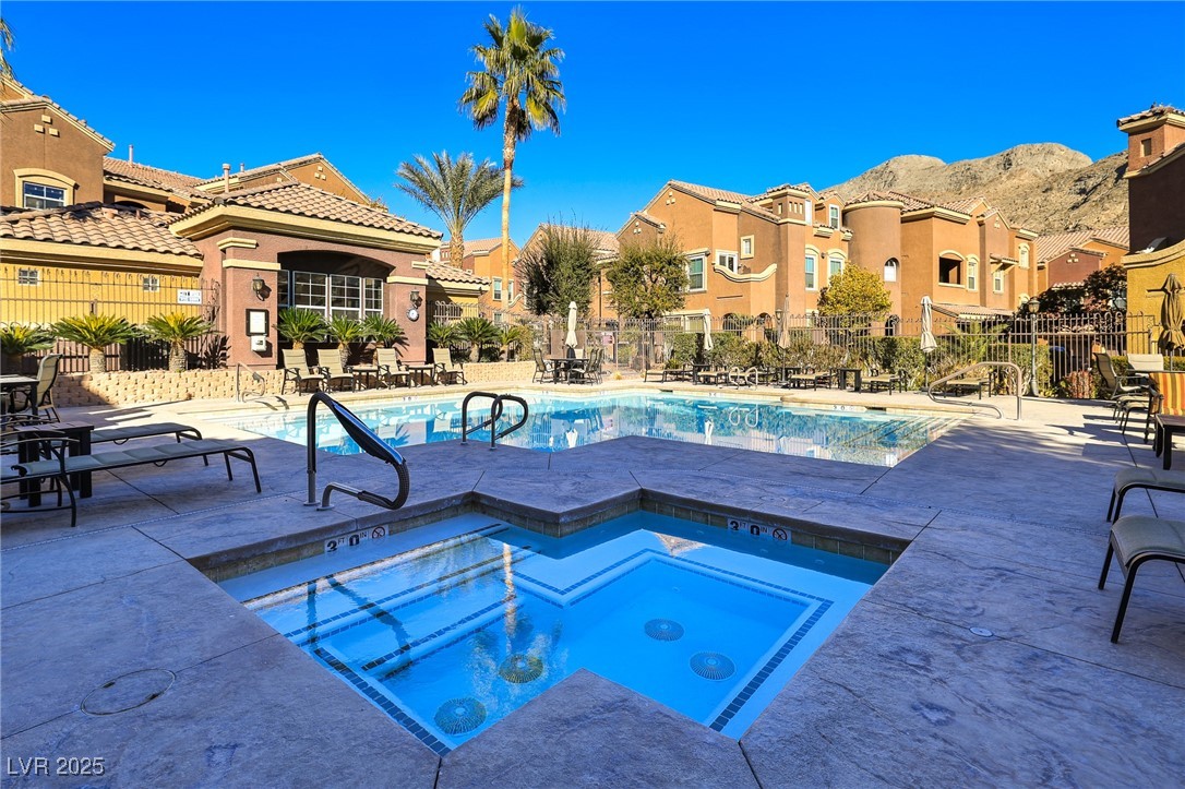3975 North Hualapai Way 293