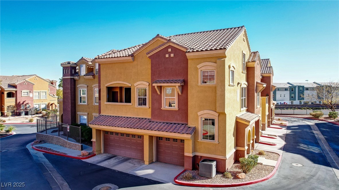 3975 North Hualapai Way 293