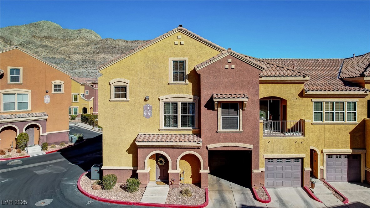 3975 North Hualapai Way 293