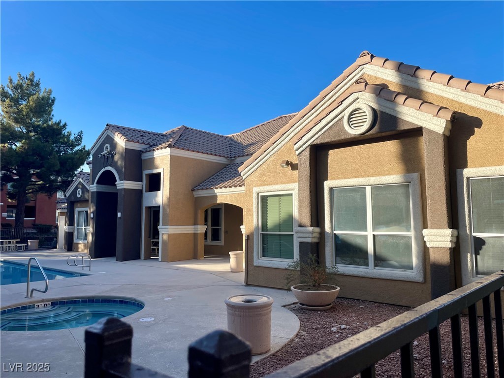 8101 West Flamingo Road 1112
