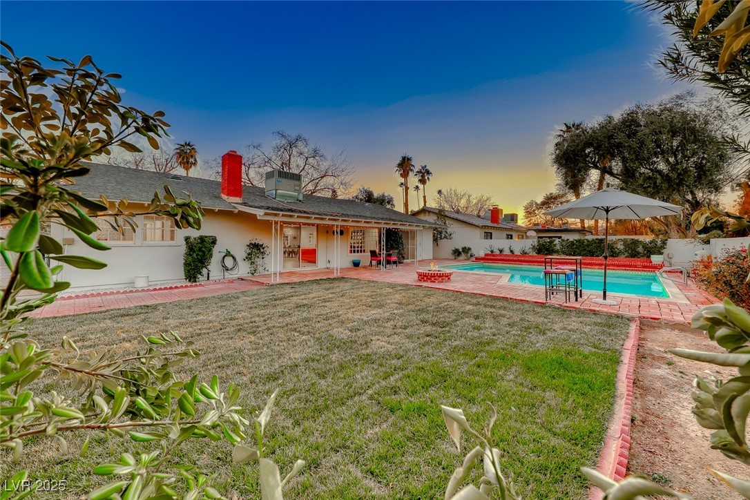 2908 Bryant Avenue