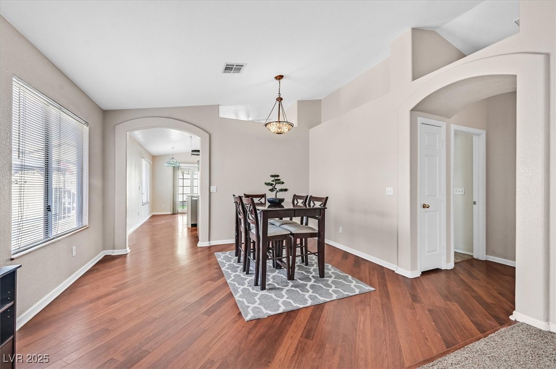 7132 Junction Village Avenue