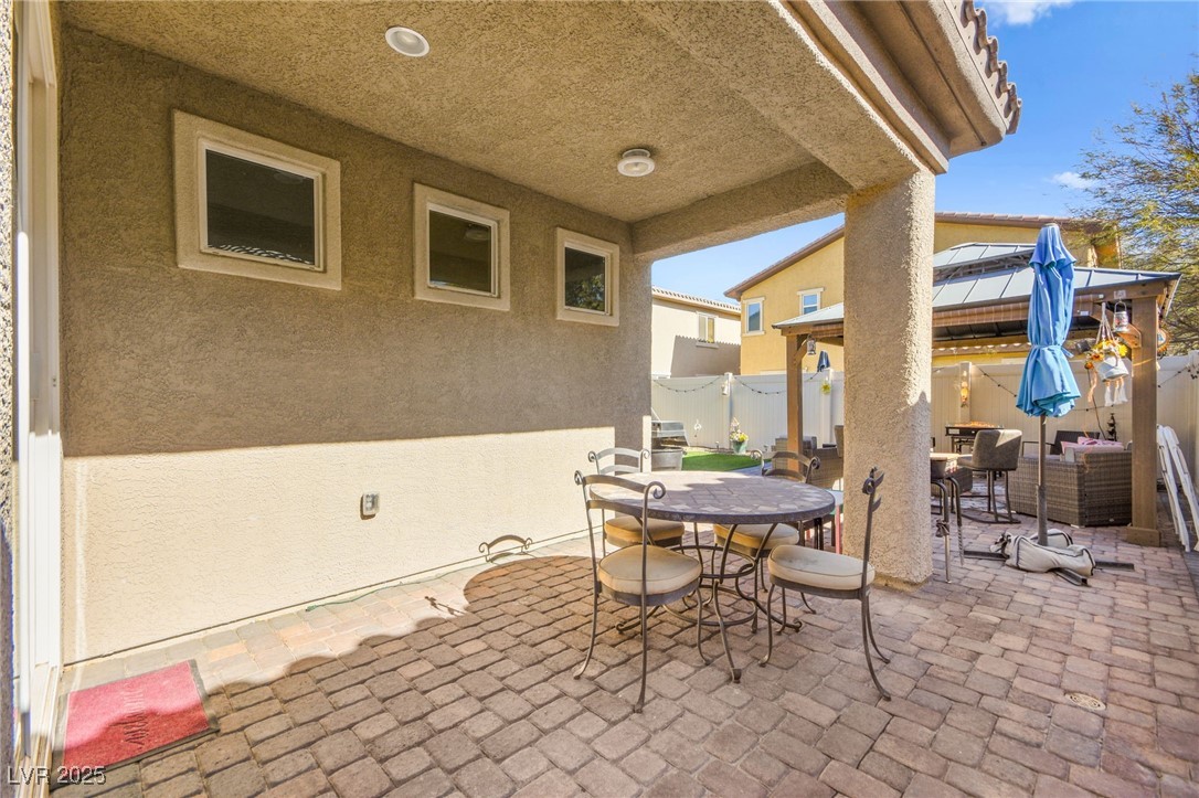 5444 White Barn Court
