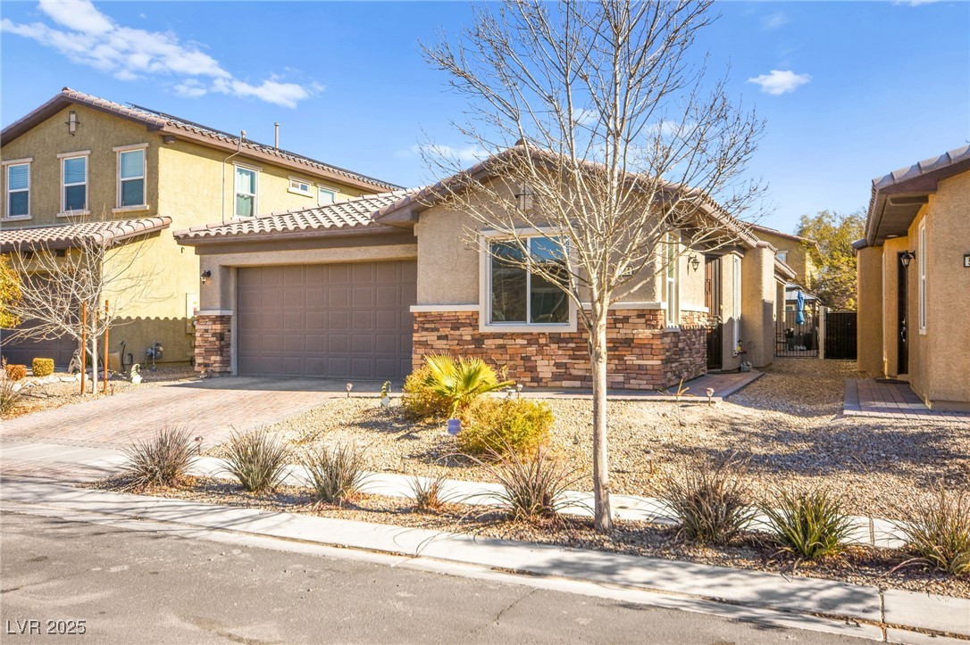 5444 White Barn Court