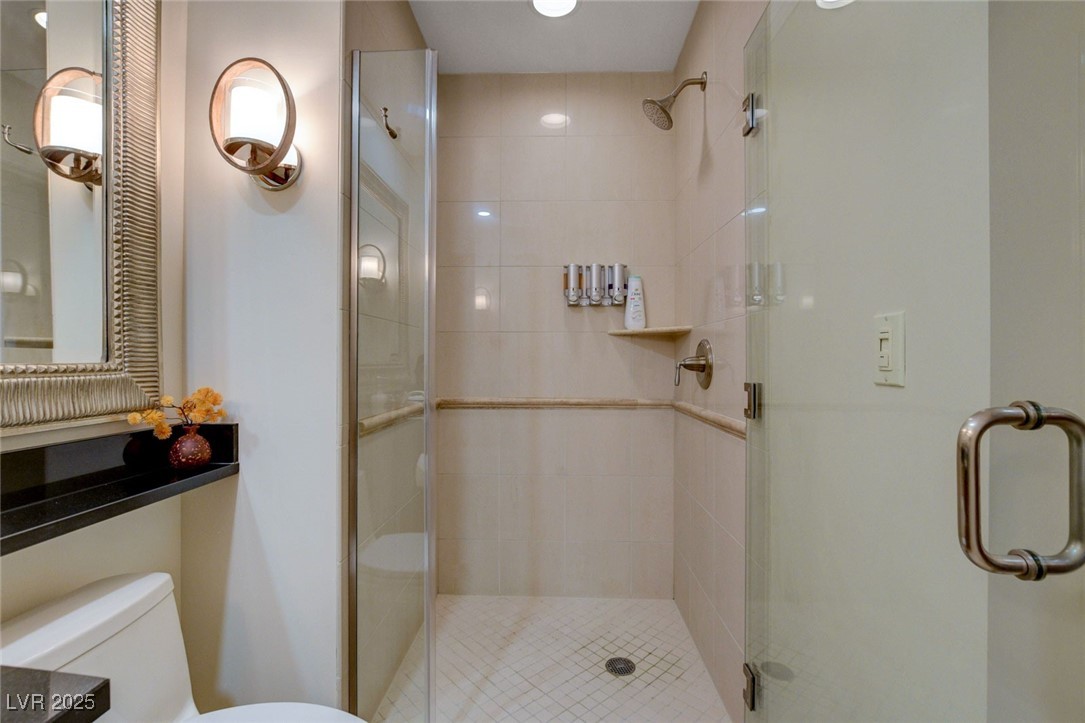 125 East Harmon Avenue 3214