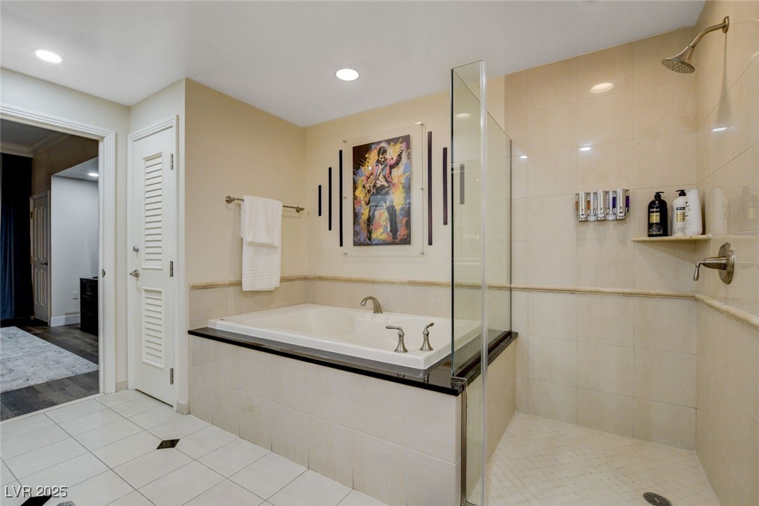 125 East Harmon Avenue 3214