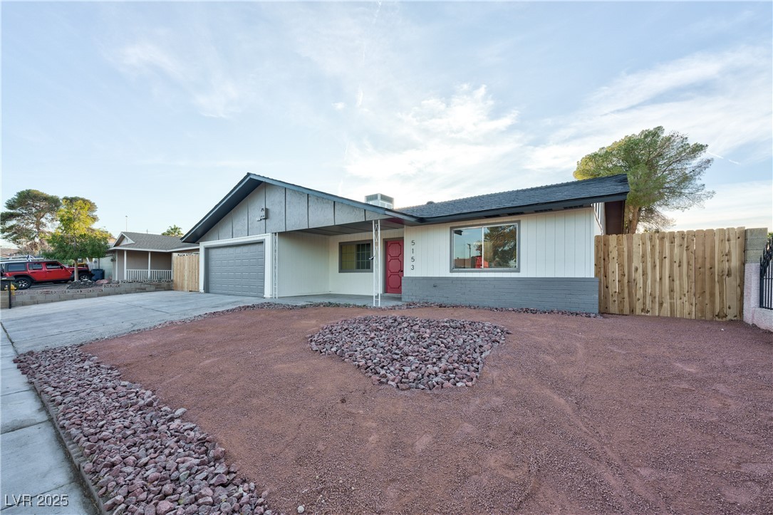 5153 Woodruff Place