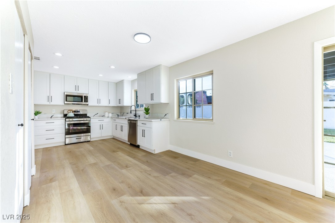 5153 Woodruff Place