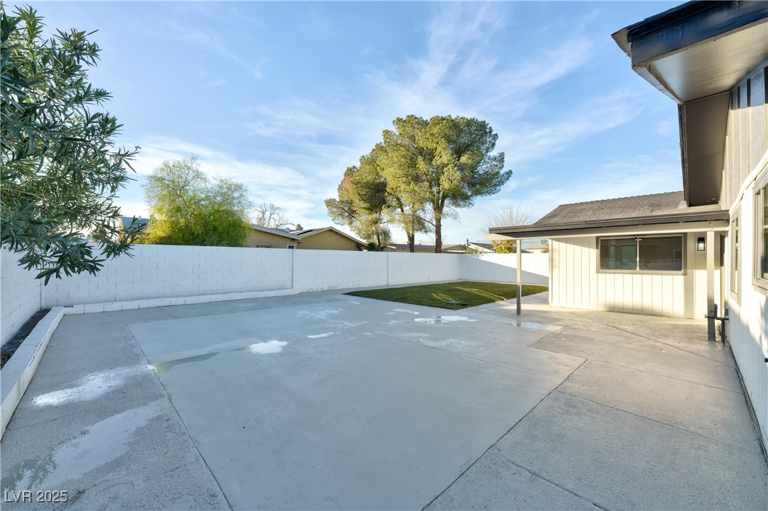 5153 Woodruff Place