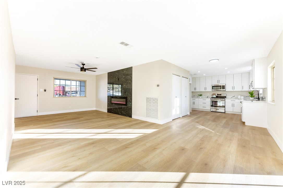 5153 Woodruff Place