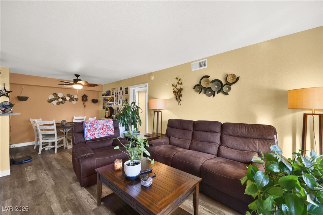 8101 West Flamingo Road 1104
