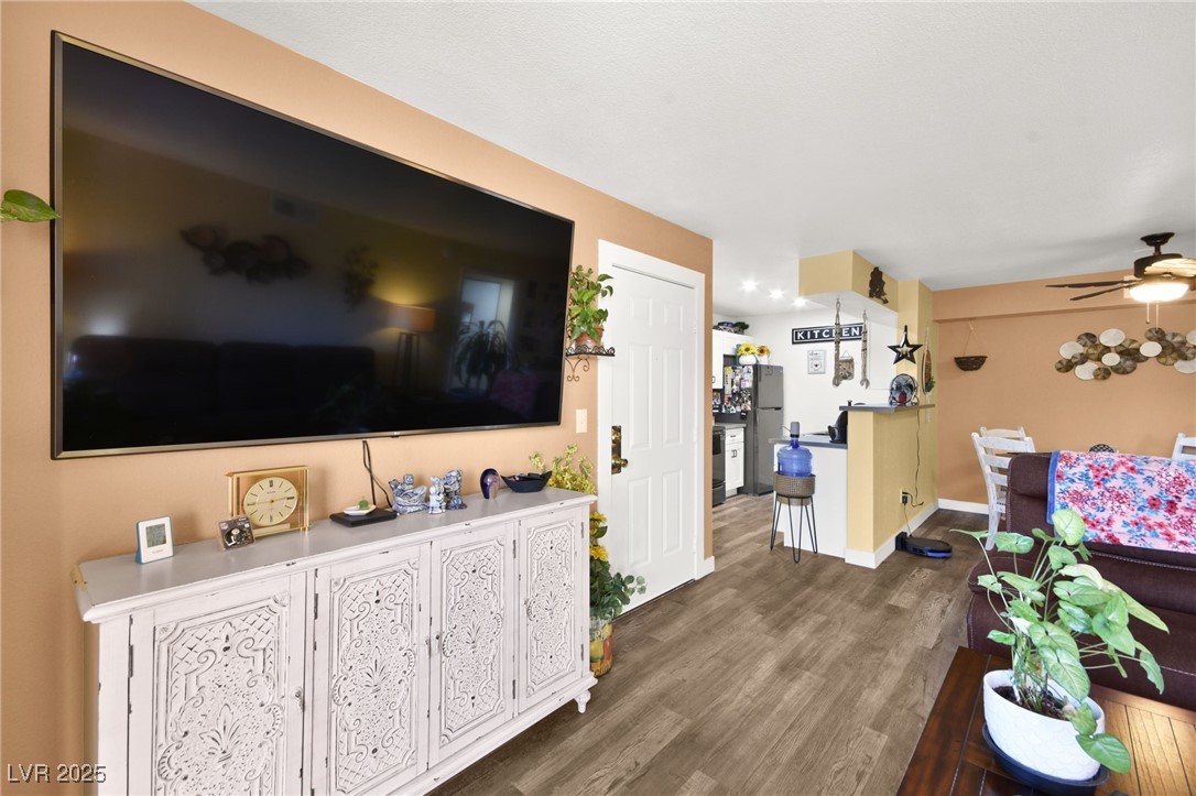 8101 West Flamingo Road 1104