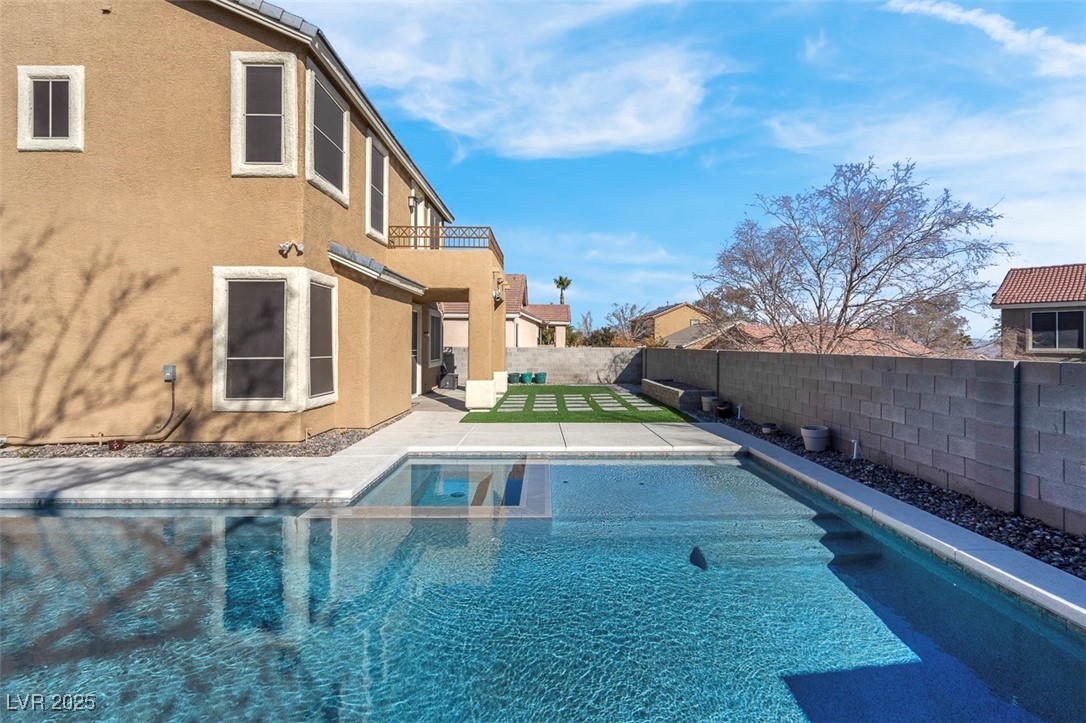 1736 Hill Canyon Lane