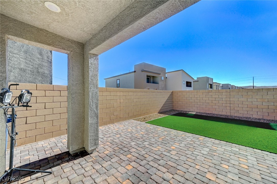 9969 Iron Creek Avenue