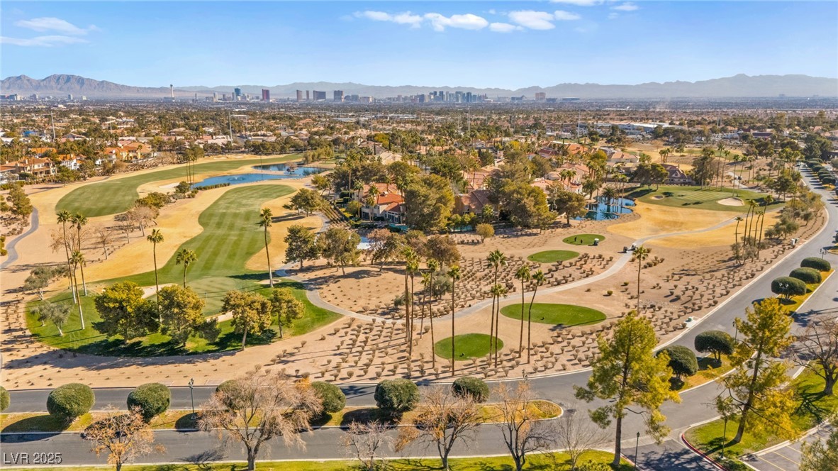 8600 Titleist Circle