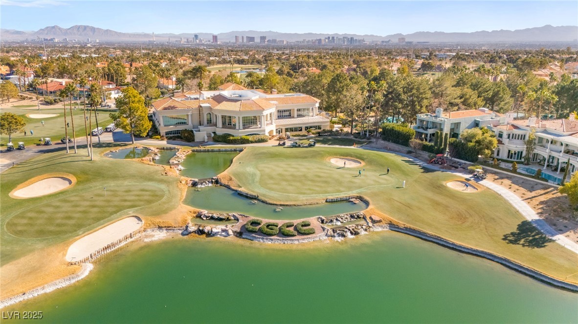 8600 Titleist Circle