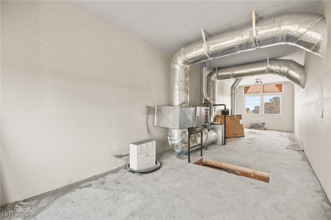 8600 Titleist Circle