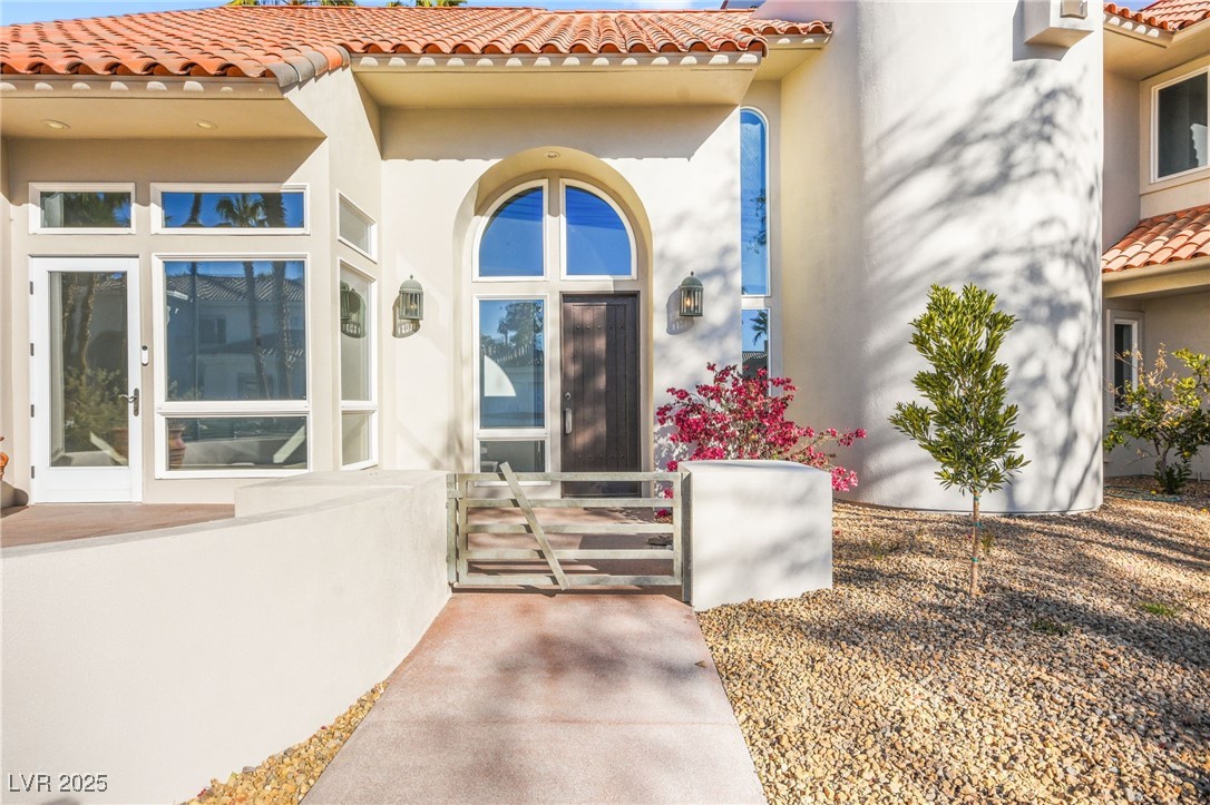 8600 Titleist Circle