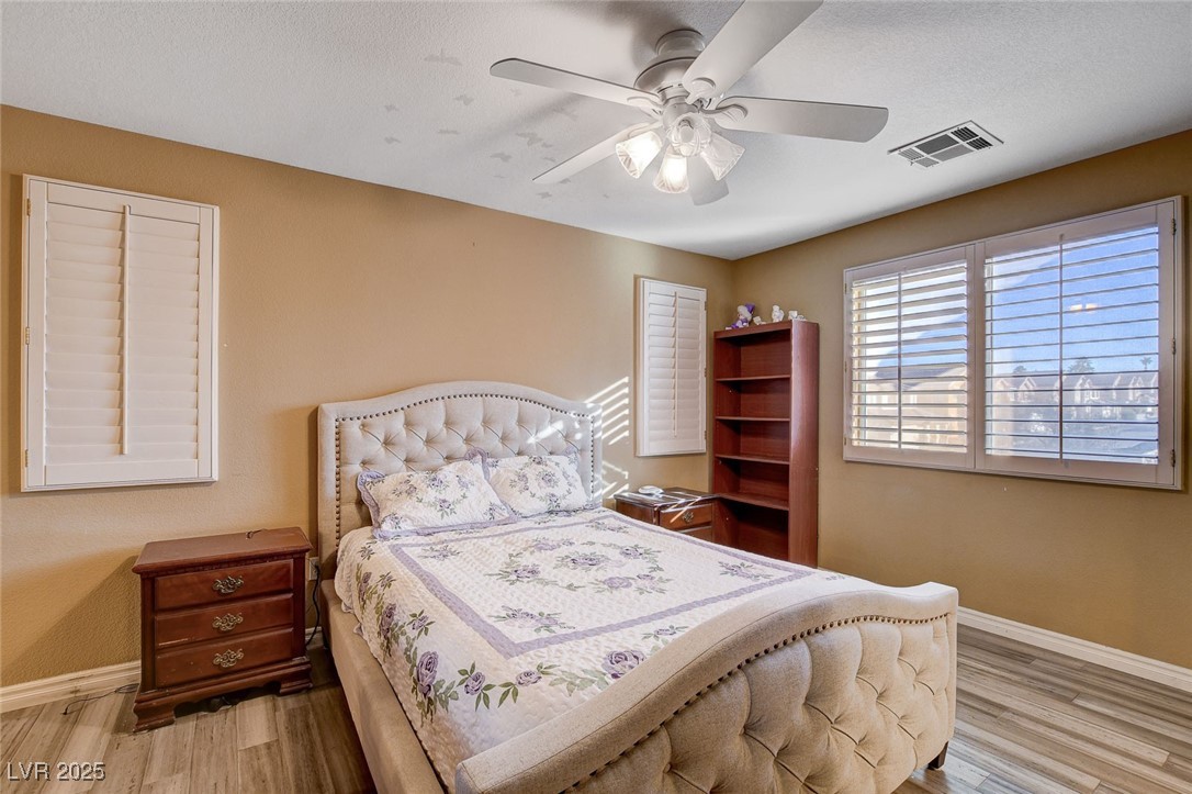 9322 Boulder Opal Avenue