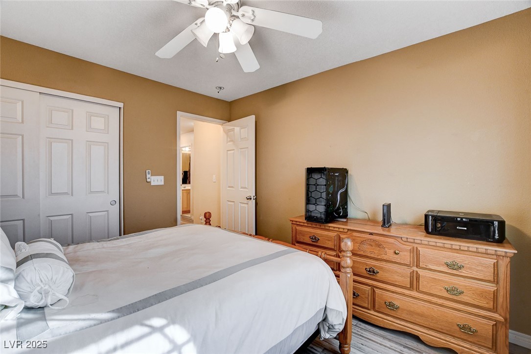 9322 Boulder Opal Avenue