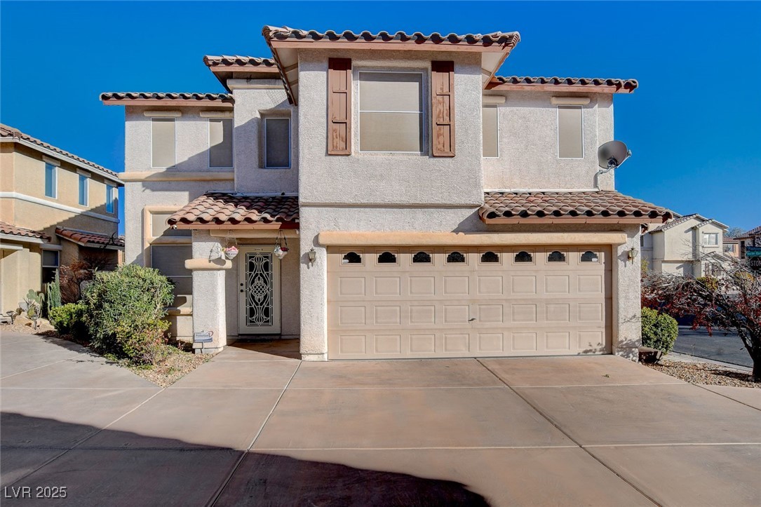 9322 Boulder Opal Avenue