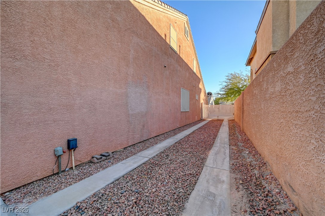 9008 Rusty Rifle Avenue