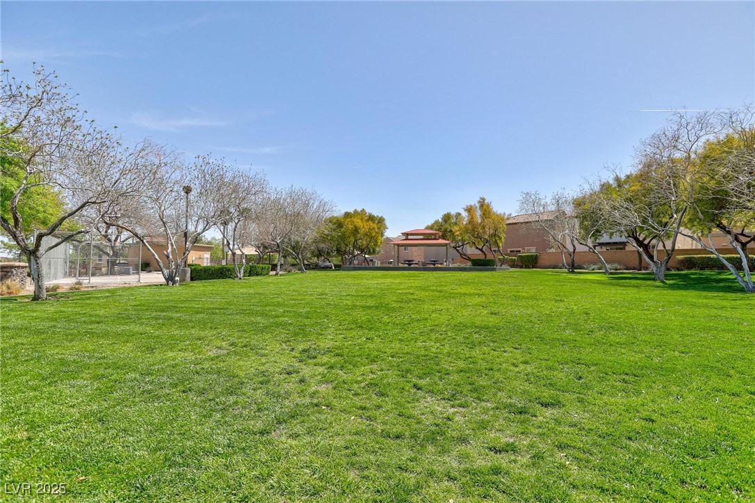 7660 Fabled Filigree Street