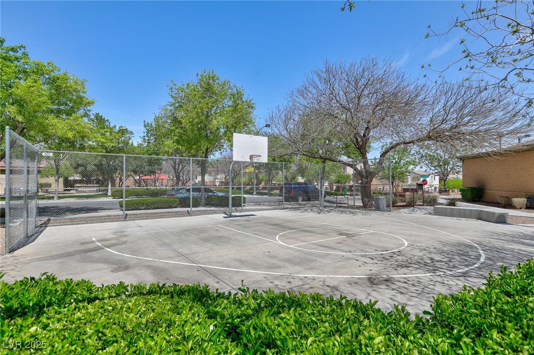 7660 Fabled Filigree Street