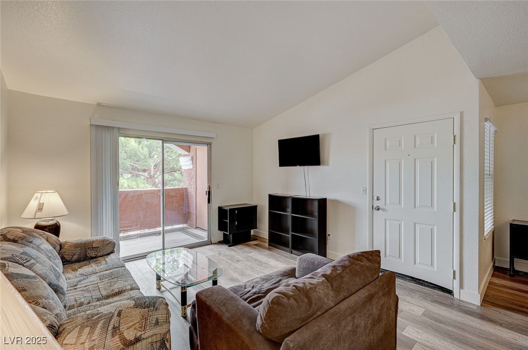 8101 West Flamingo Road 2080