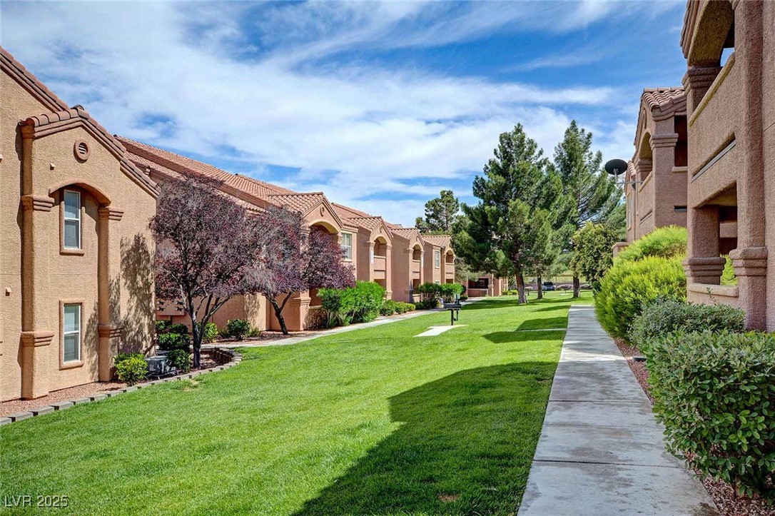 8101 West Flamingo Road 2080