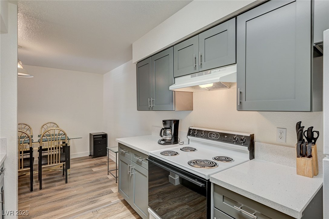 8101 West Flamingo Road 2080