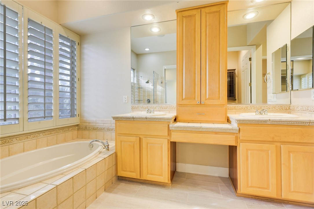 3 Glendora Court