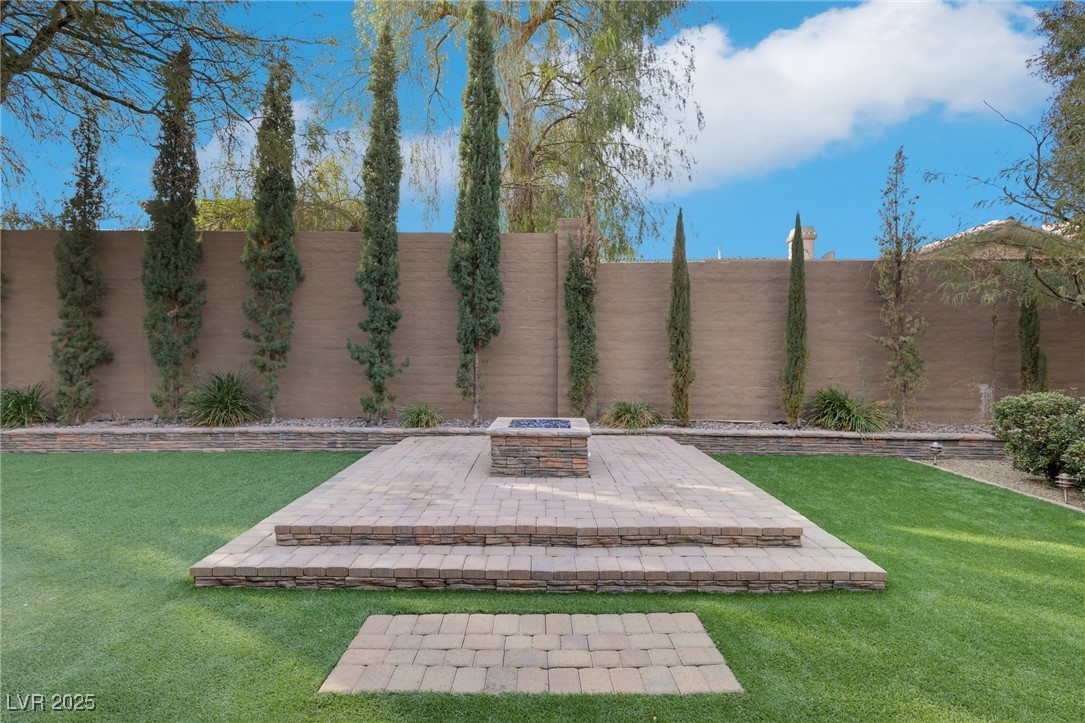 3 Glendora Court