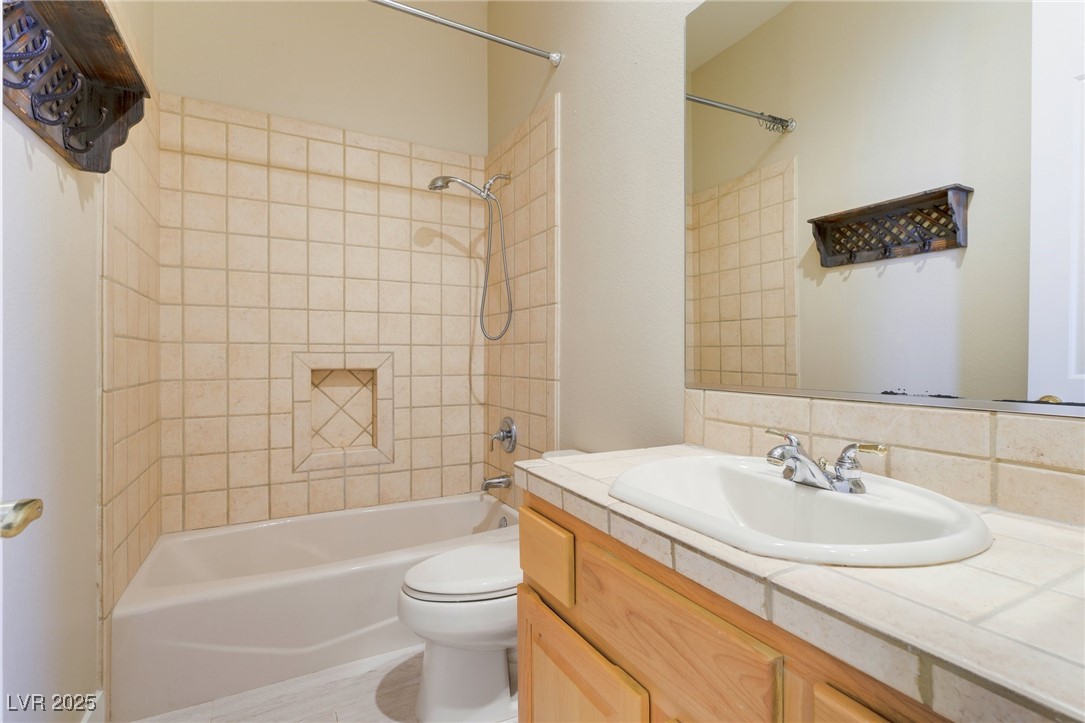 3 Glendora Court