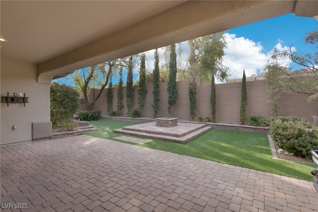 3 Glendora Court